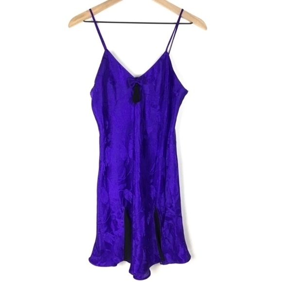 VICTORIAS SECRET Vintage Gold Label Chemise Bow Tassel Blair Waldorf Style Small - Picture 1 of 7